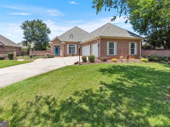 213 Macintosh Ln, Centerville, GA 31028