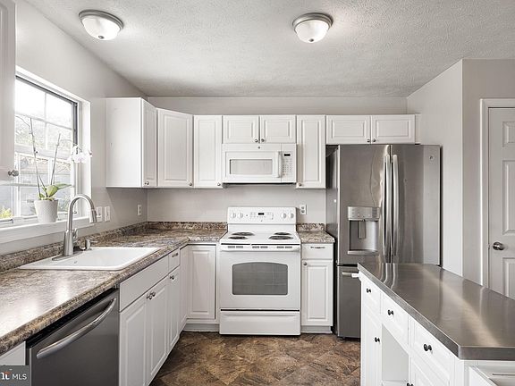 5th image of 112 Little River Dr