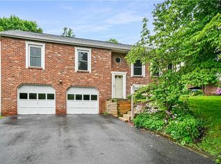 109 Markwood Dr, Canonsburg, PA