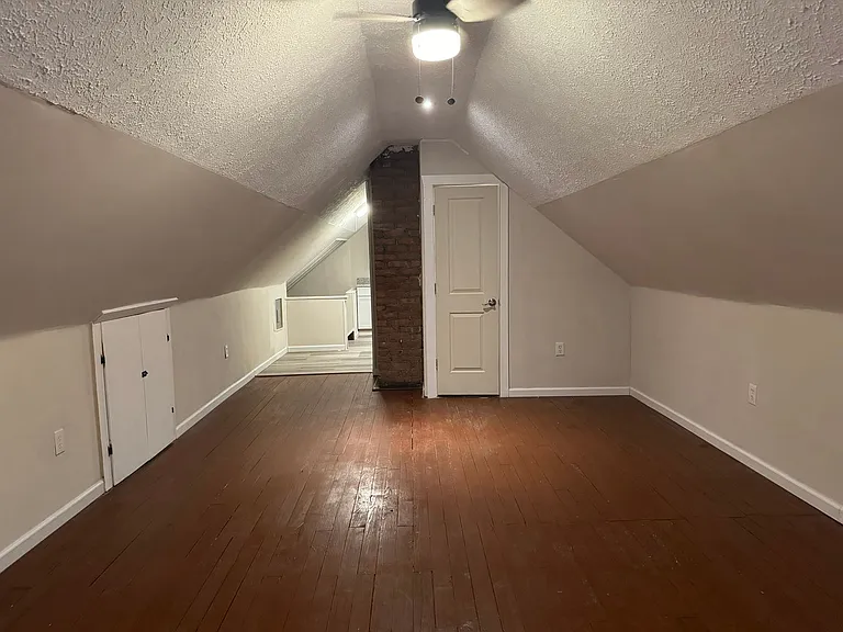2068 Waterbury Rd — Photo 22