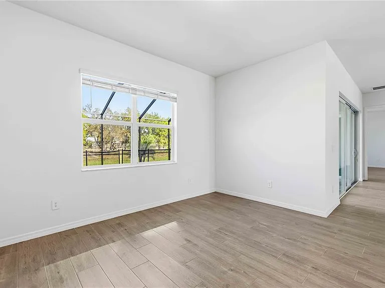5420 Lightning Whelk Ln — Photo 11