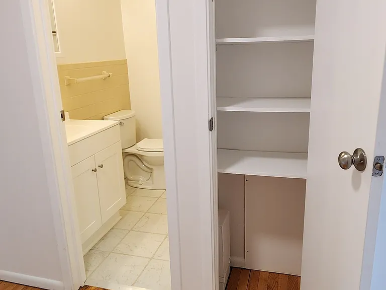 342 Fairmont Ave — Photo 163