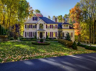 11 Bridle Path Trl, Newtown, CT 06470