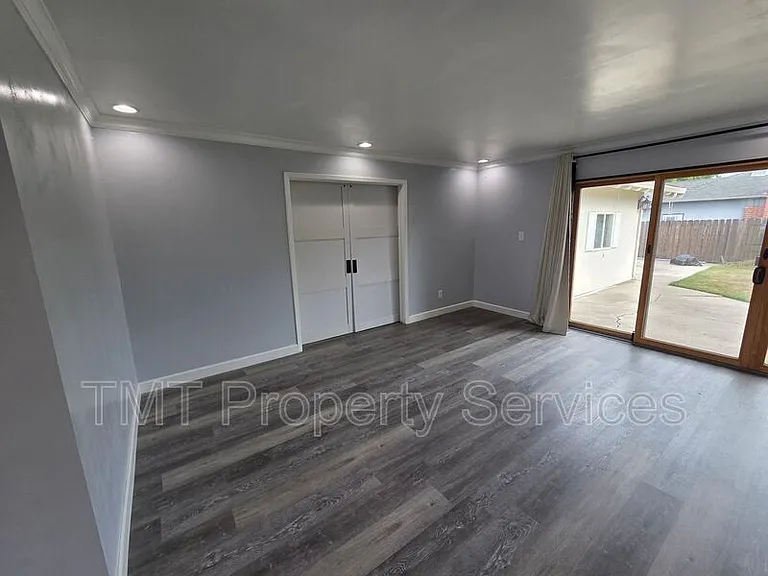 9 W Robinhood Dr — Photo 31