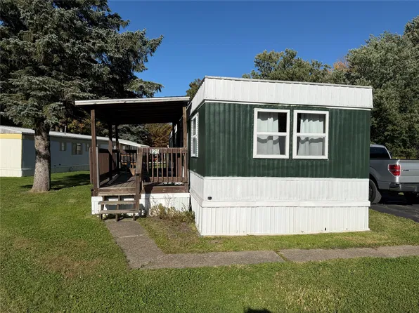 125 Carrousel Ct, Girard, PA 16417