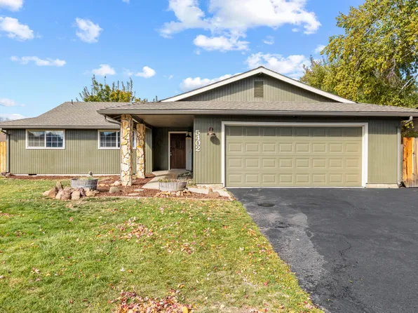 5402 Knightwood Dr, Klamath Falls, OR 97603