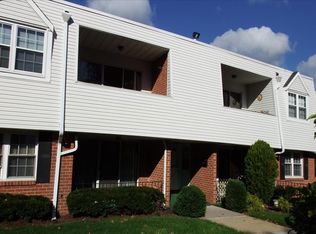 56 Santa Barbara Dr, Plainview, NY 11803