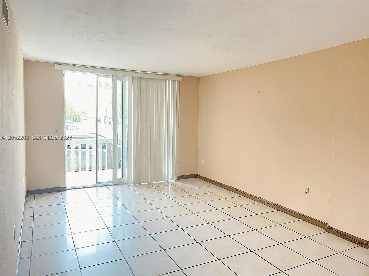 1475 Terra Towers Condo — Photo 4