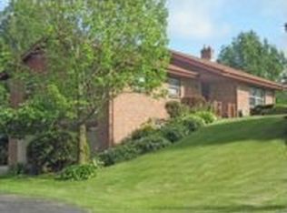 3566 Bonnie Ln, Slinger, WI 53086