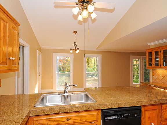 5th image of 1414 Dunbarton Dr