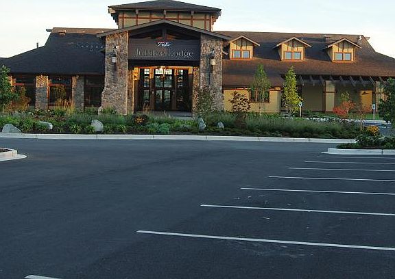 2nd image of 4959 Cypress Dr NE