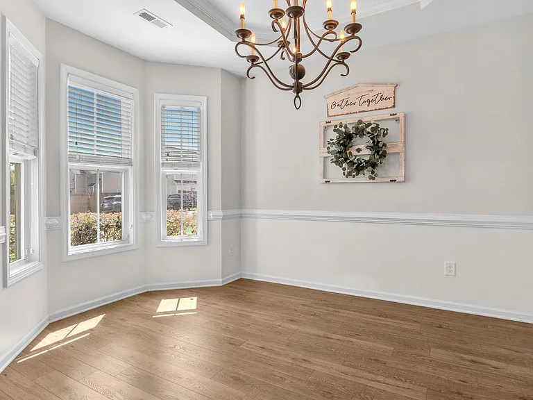 405 Belhaven Ct — Photo 27