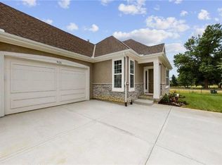 706 E 110th Ter, Kansas City, MO 64131