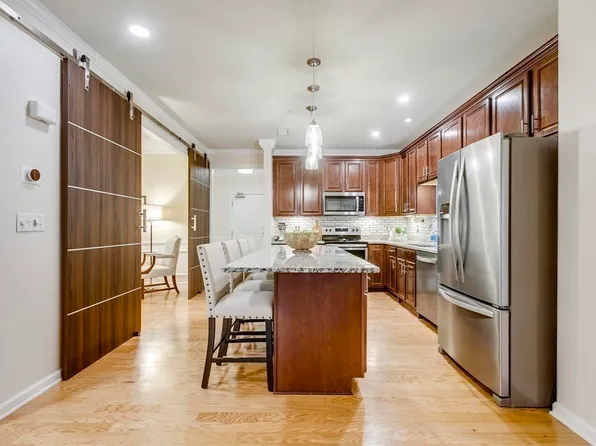 220 Martins Lndg Unit 310, North Reading, MA 01864