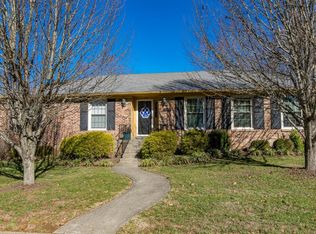 349 Atwood Dr, Lexington, KY 40515