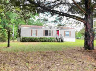 5015 Phoenix Dr, Milton, FL 32583