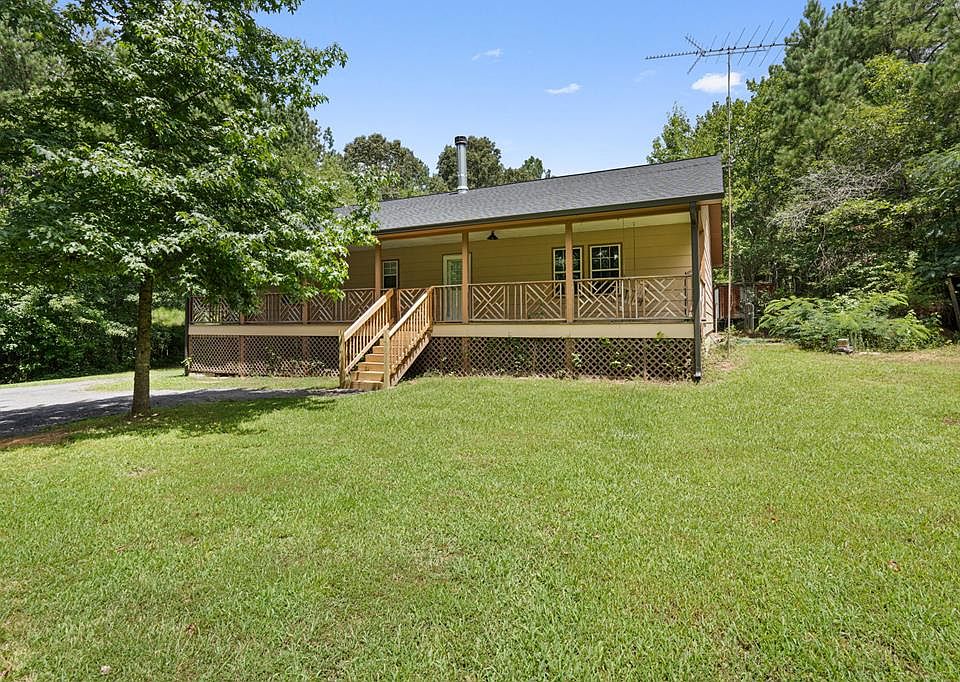 1st image of 441 Cohutta Beaverdale Rd