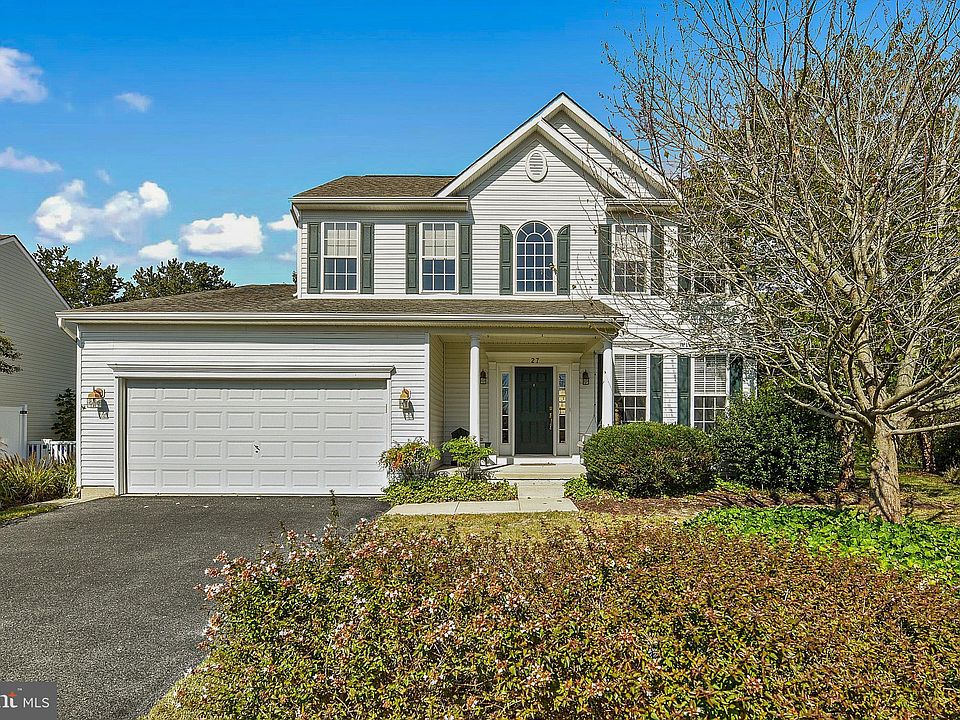 1st image of 27 Madaket Ct