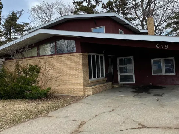 618A 3rd St SW, Wadena, MN 56482