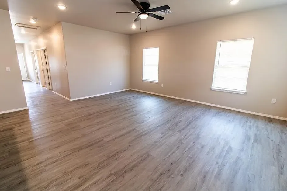 3 bed, 1245 sqft, $1,500 — Photo 2