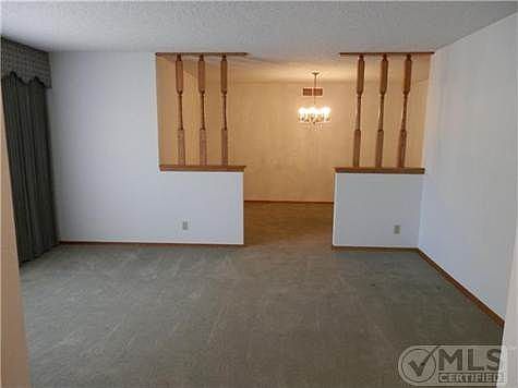 4th image of 10417 Byway Dr