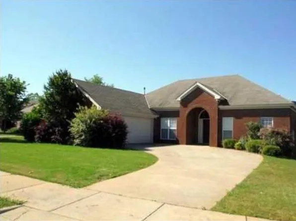 1009 Thistle Rd, Prattville, AL 36066
