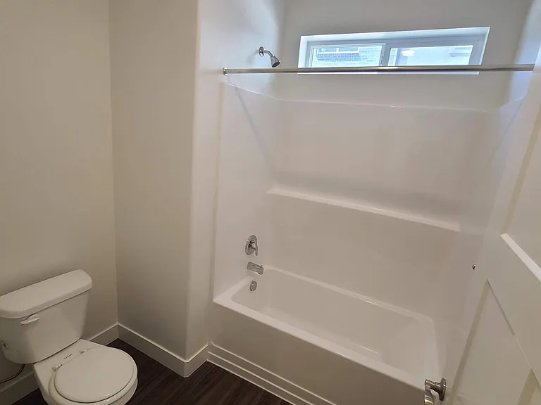 74 W Silver Springs Dr — Photo 26