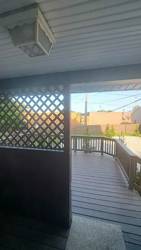3 bed, 1600 sqft, $1,850 — Photo 4