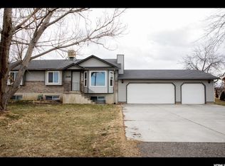 2436 N 2000 W, Clinton, UT 84015