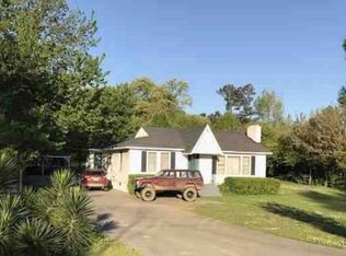 3409 Warrior River Rd, Bessemer, AL 35023