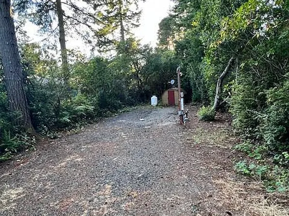 110 Rhody Loop, Florence, OR 97439