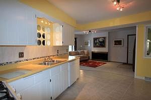5th image of 700 E Shepard Hills Dr