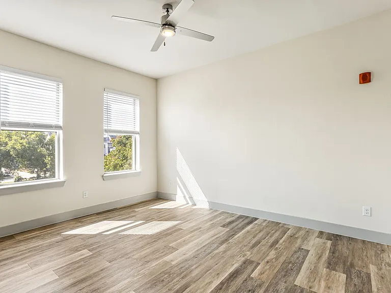 2712 Wingate St — Photo 23