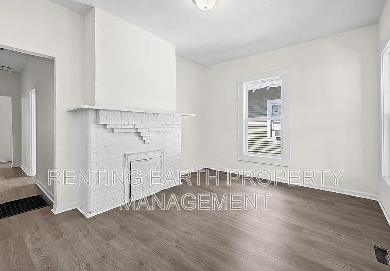 608 Fulton Ave SW — Photo 9