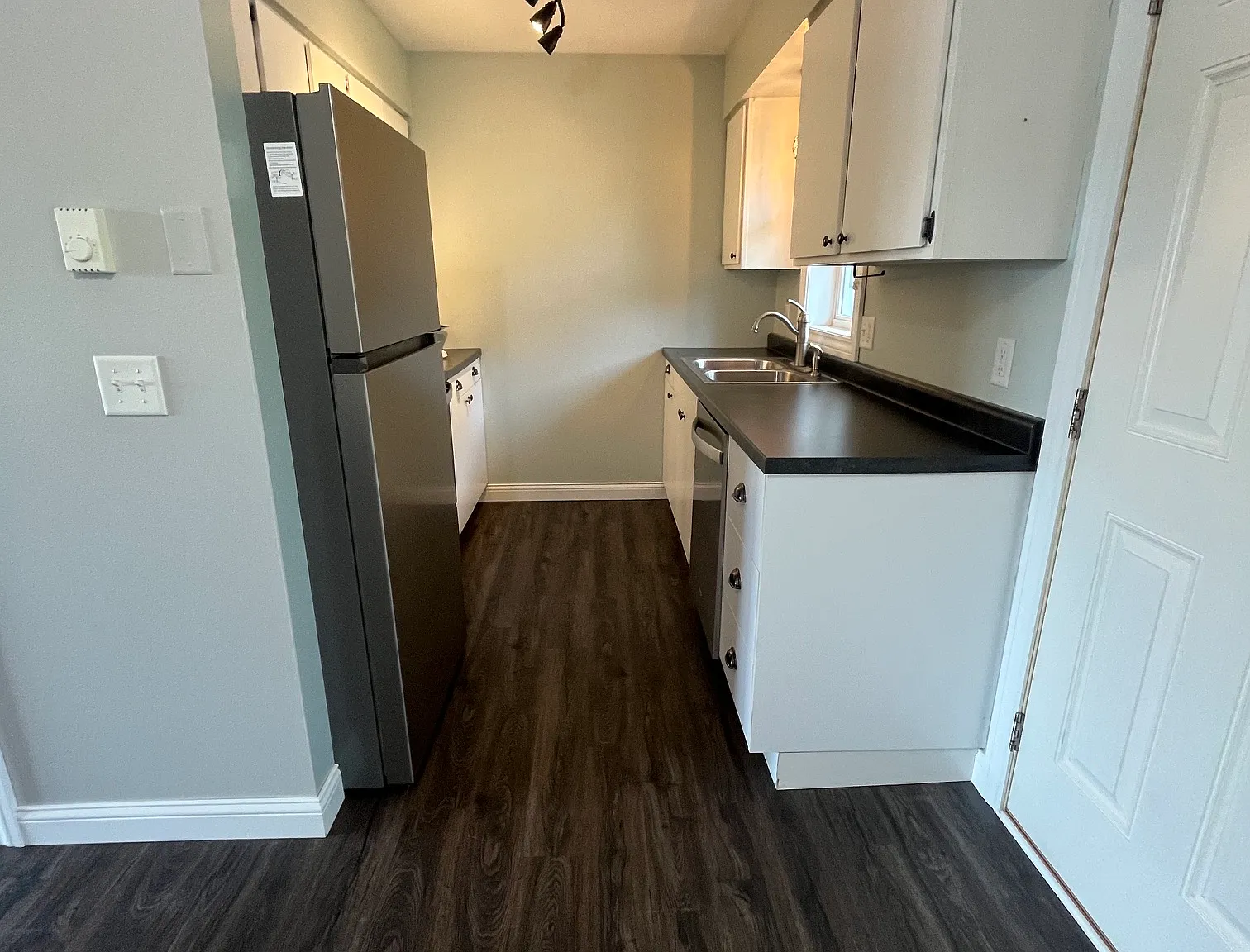 776-782 Dutchman Drive - 778 — Photo 3