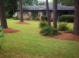 330 S Victory Dr, Lyons, GA 30436