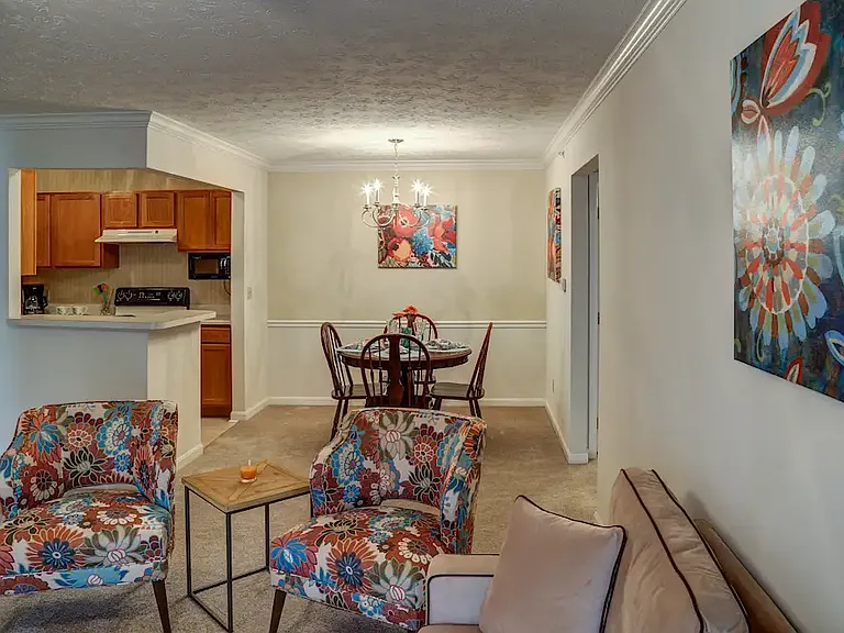 Providence Hill Apartments — Photo 16