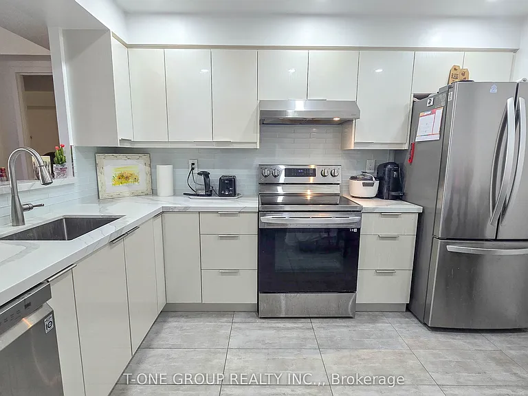 4725 Sheppard Ave E #516 — Photo 2