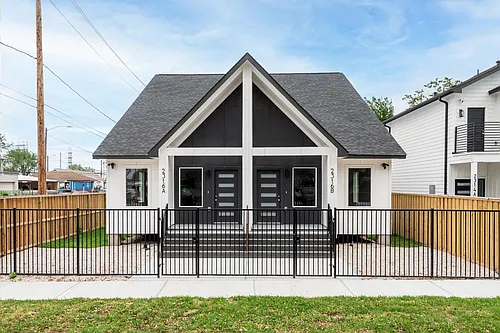 2316 McKee St Photo 1