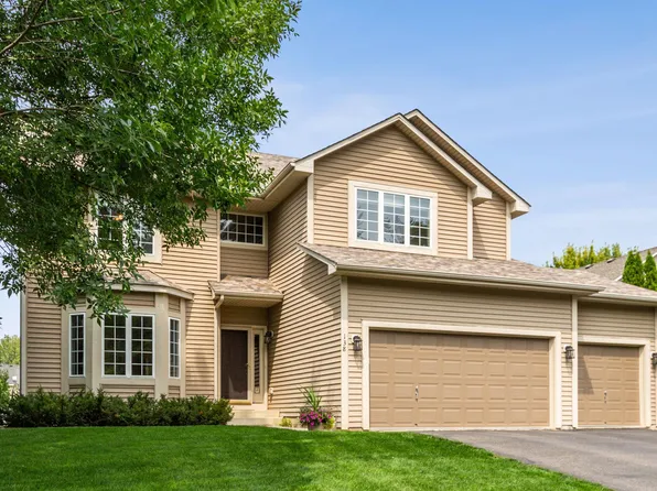 138 Elm Dr W, Carver, MN 55315