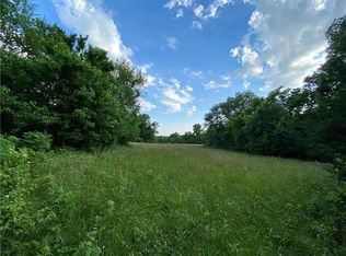 E 273rd St, Harrisonville, MO 64701