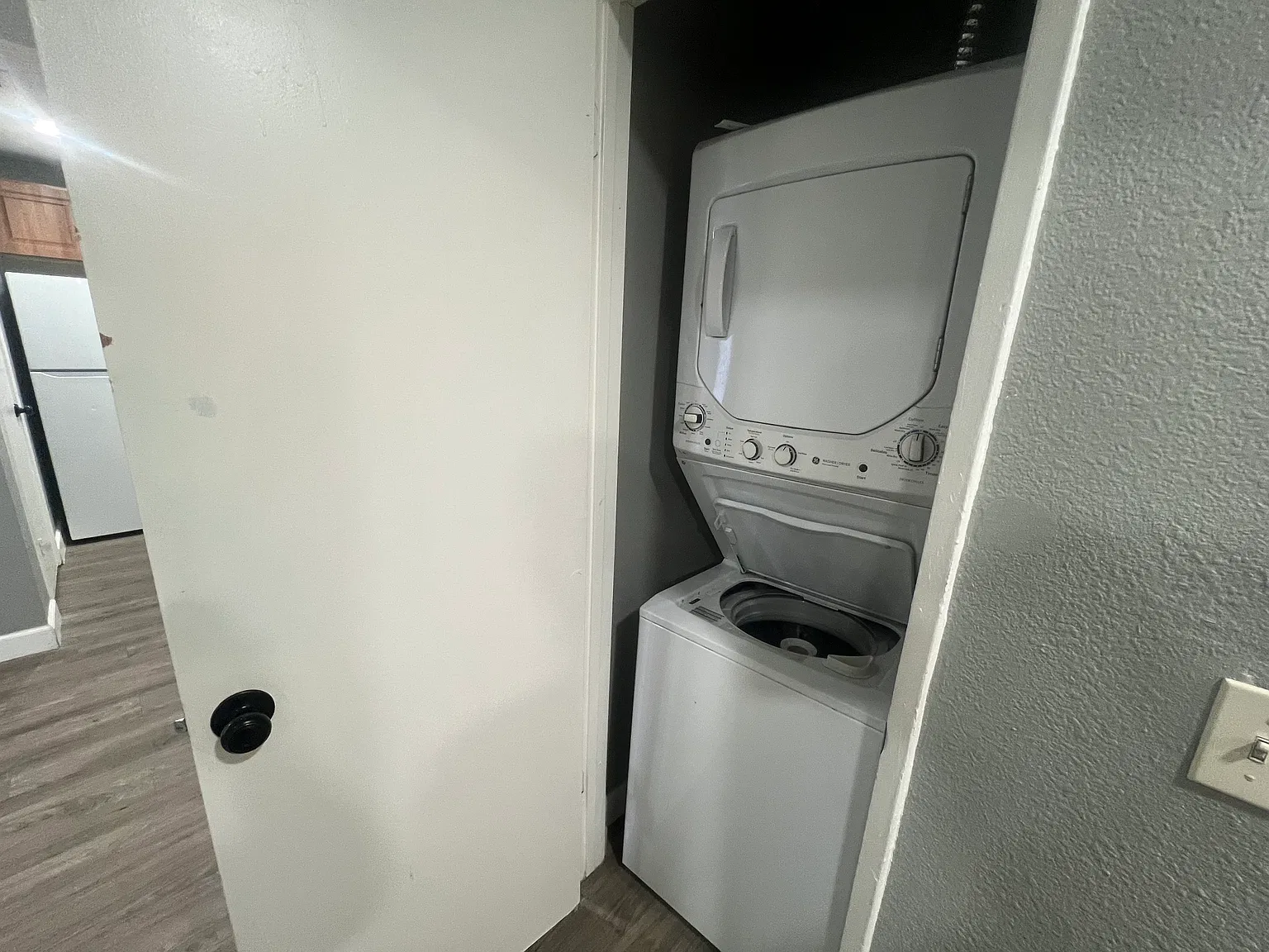 2 bed, 1000 sqft, $2,095 — Photo 4