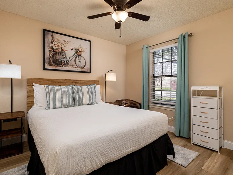 Bedroom #2 with Queen sized bed