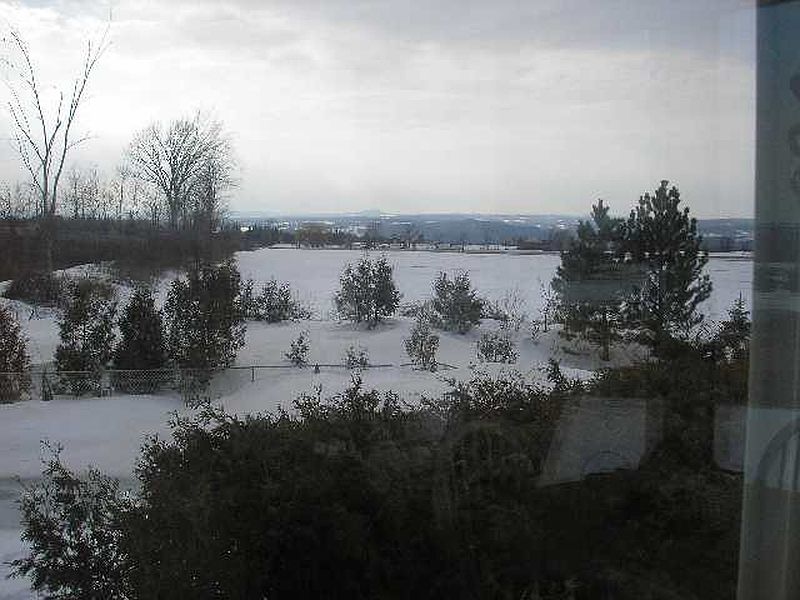 3rd image of 465 OAK HILL Road