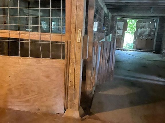 5th image of 10319 Slee Rd