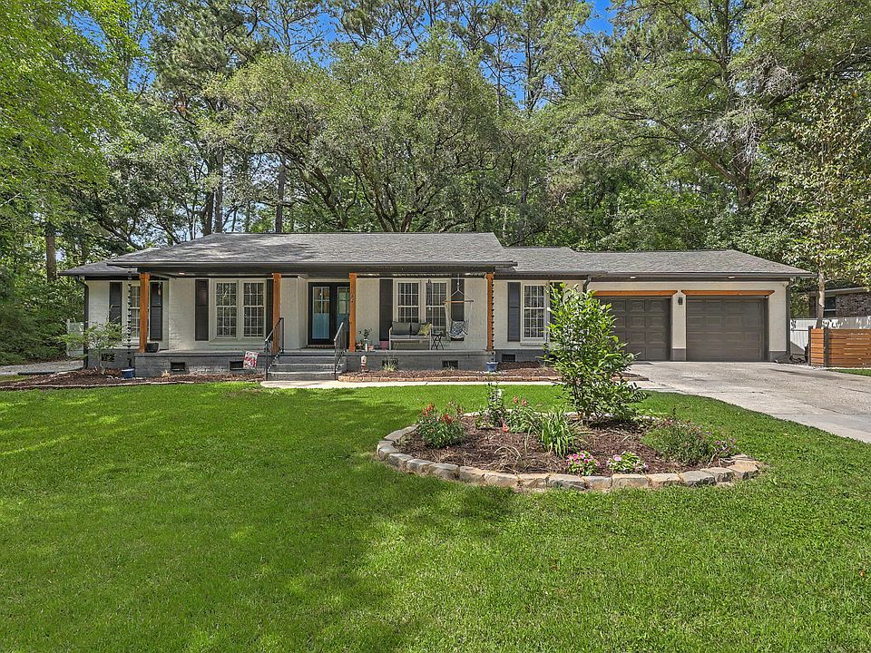 1st image of 105 Bob White Ln
