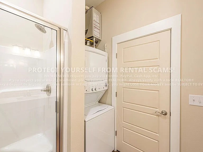 874 S Hill Ave #101 — Photo 11