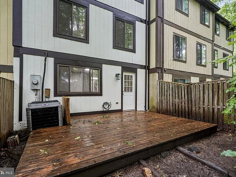 5863 Jacksons Oak Ct — Photo 33