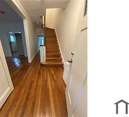 7 bed, 2500 sqft, $7,000 — Photo 1
