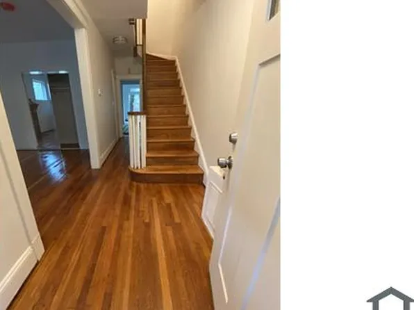 924 48th St NE, Washington, DC 20019